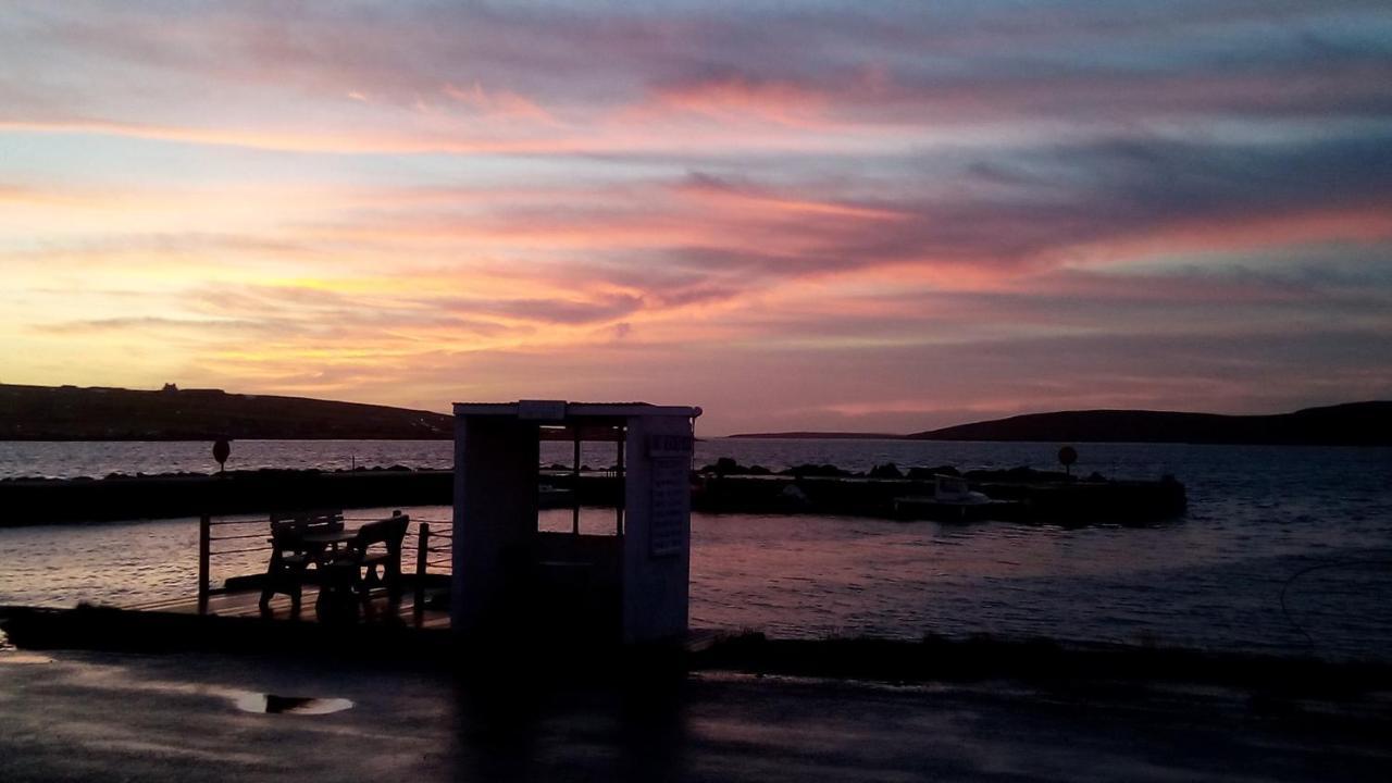 The Uyeasound Old Pier Cottage Belmont  Exteriér fotografie